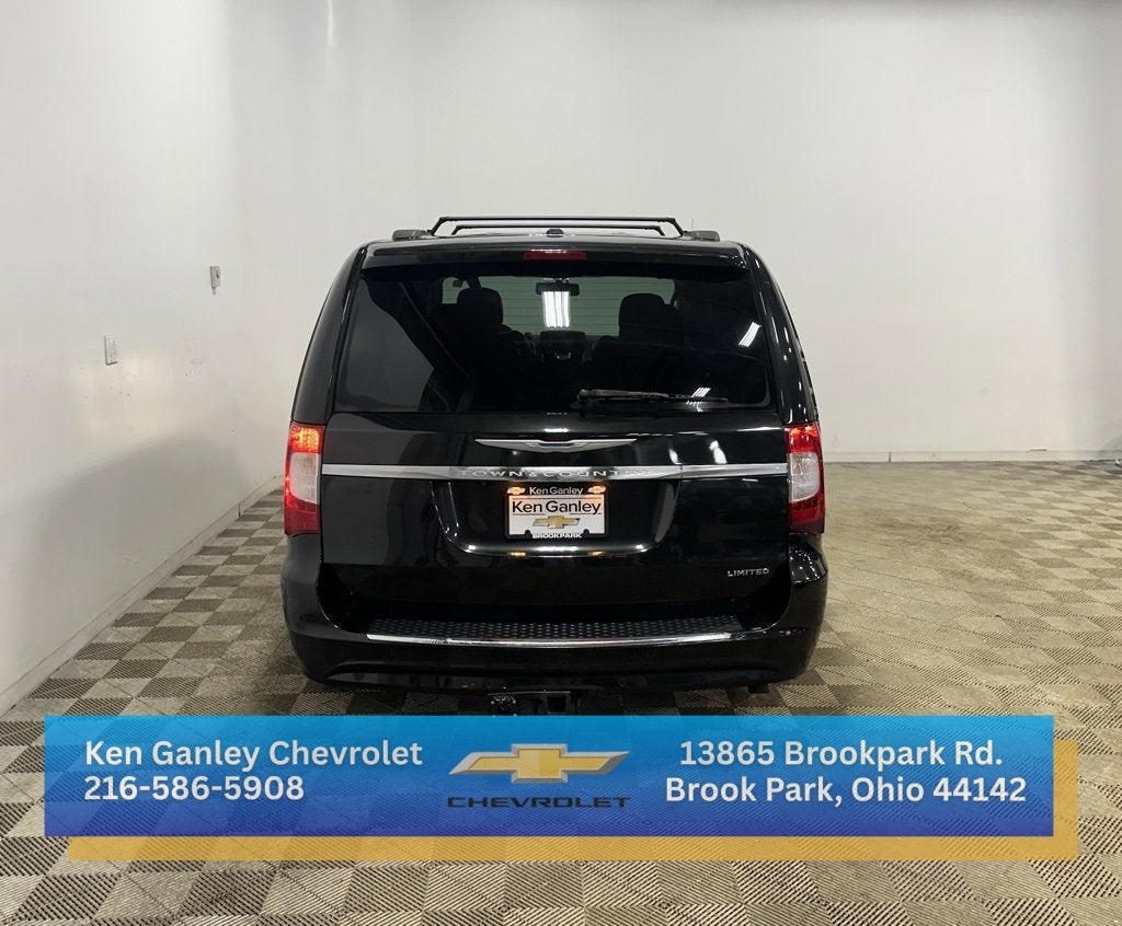 2015 Chrysler Town & Country Limited Platinum