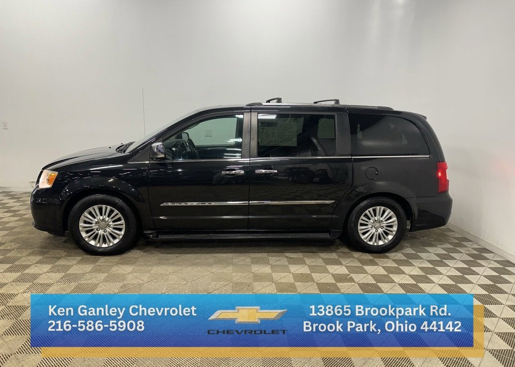 2015 Chrysler Town & Country Limited Platinum