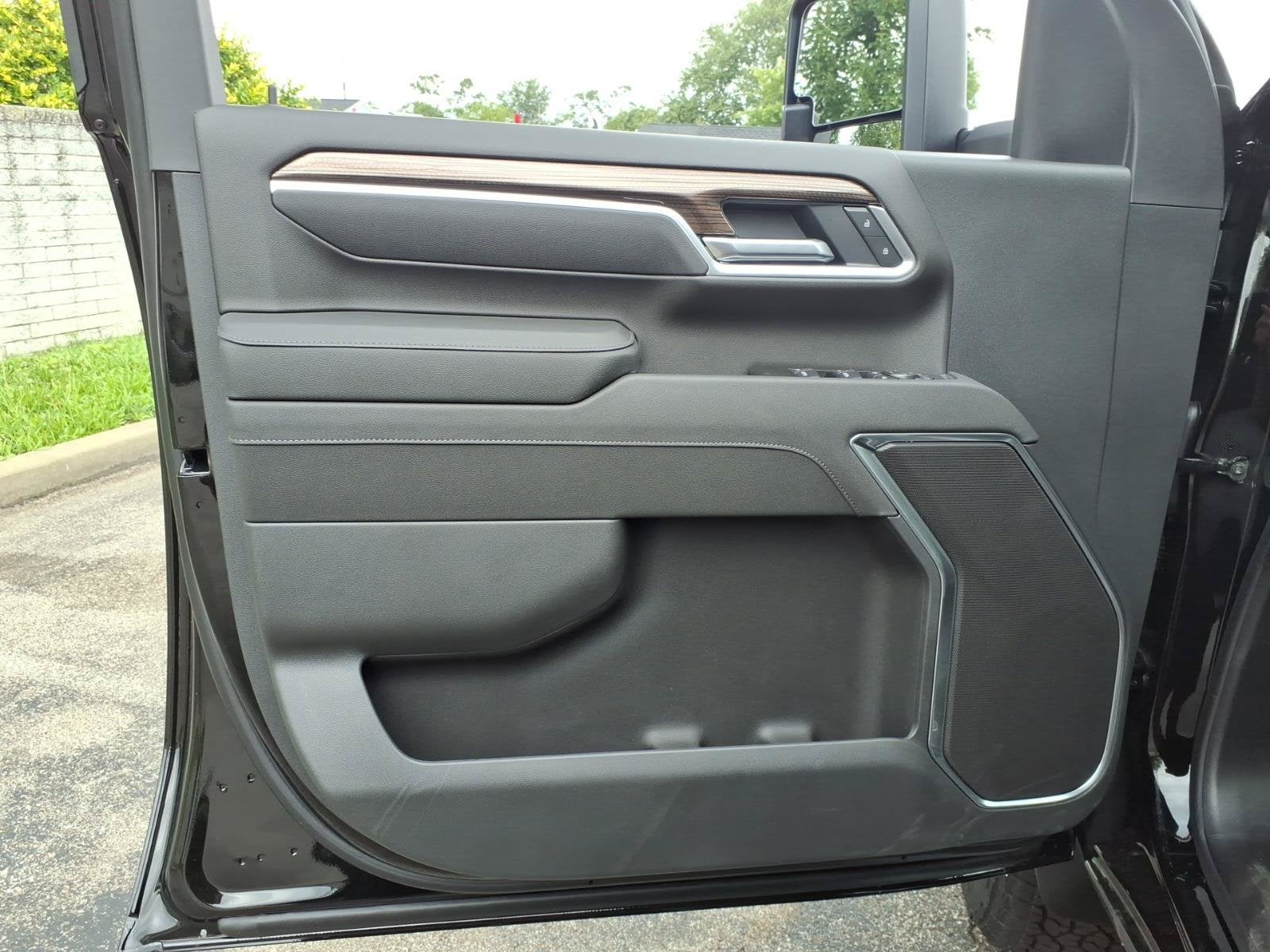 2026 Chevrolet Silverado 3500 HD LT - Photo 11