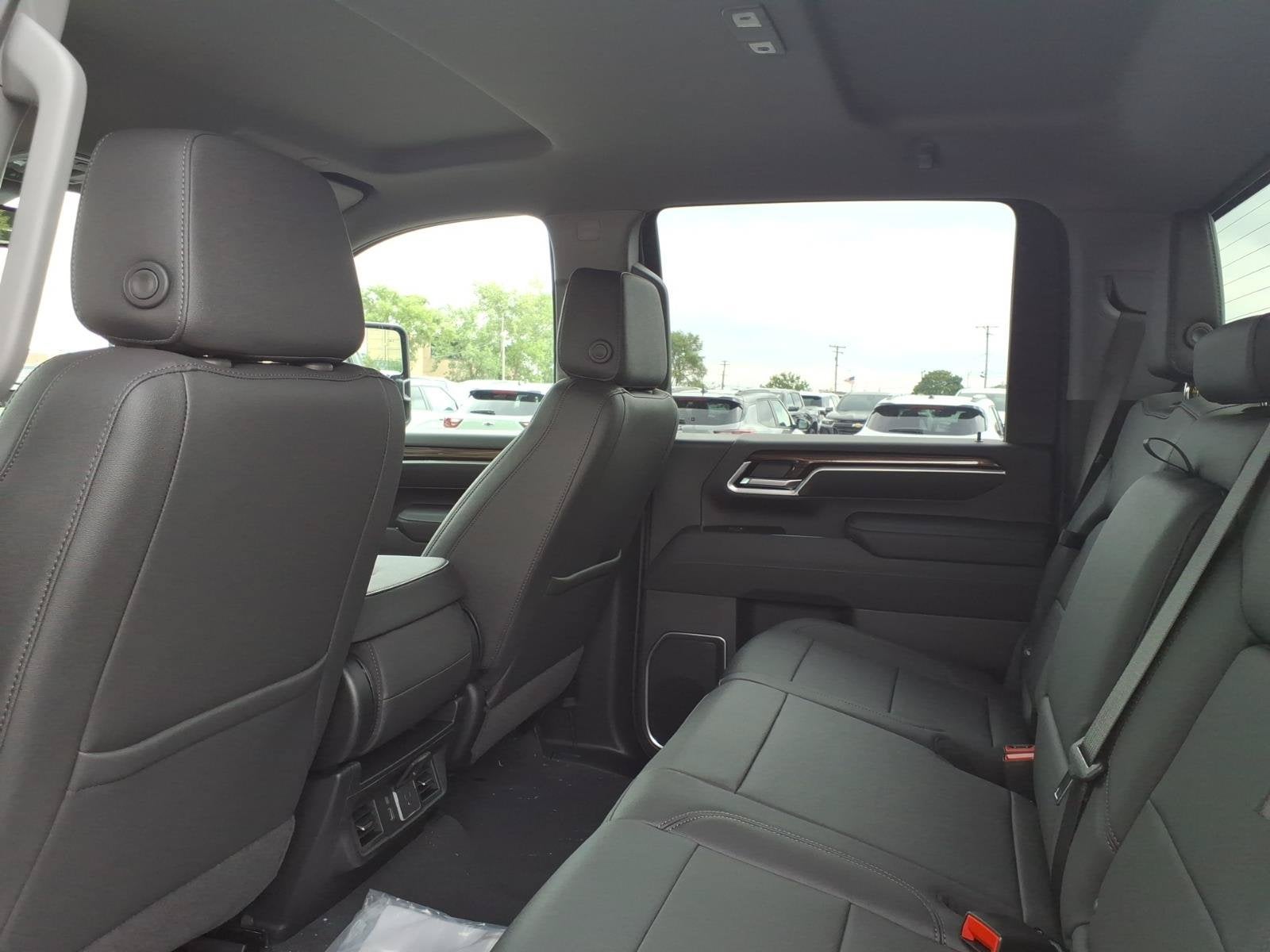 2026 Chevrolet Silverado 3500 HD LT - Photo 14
