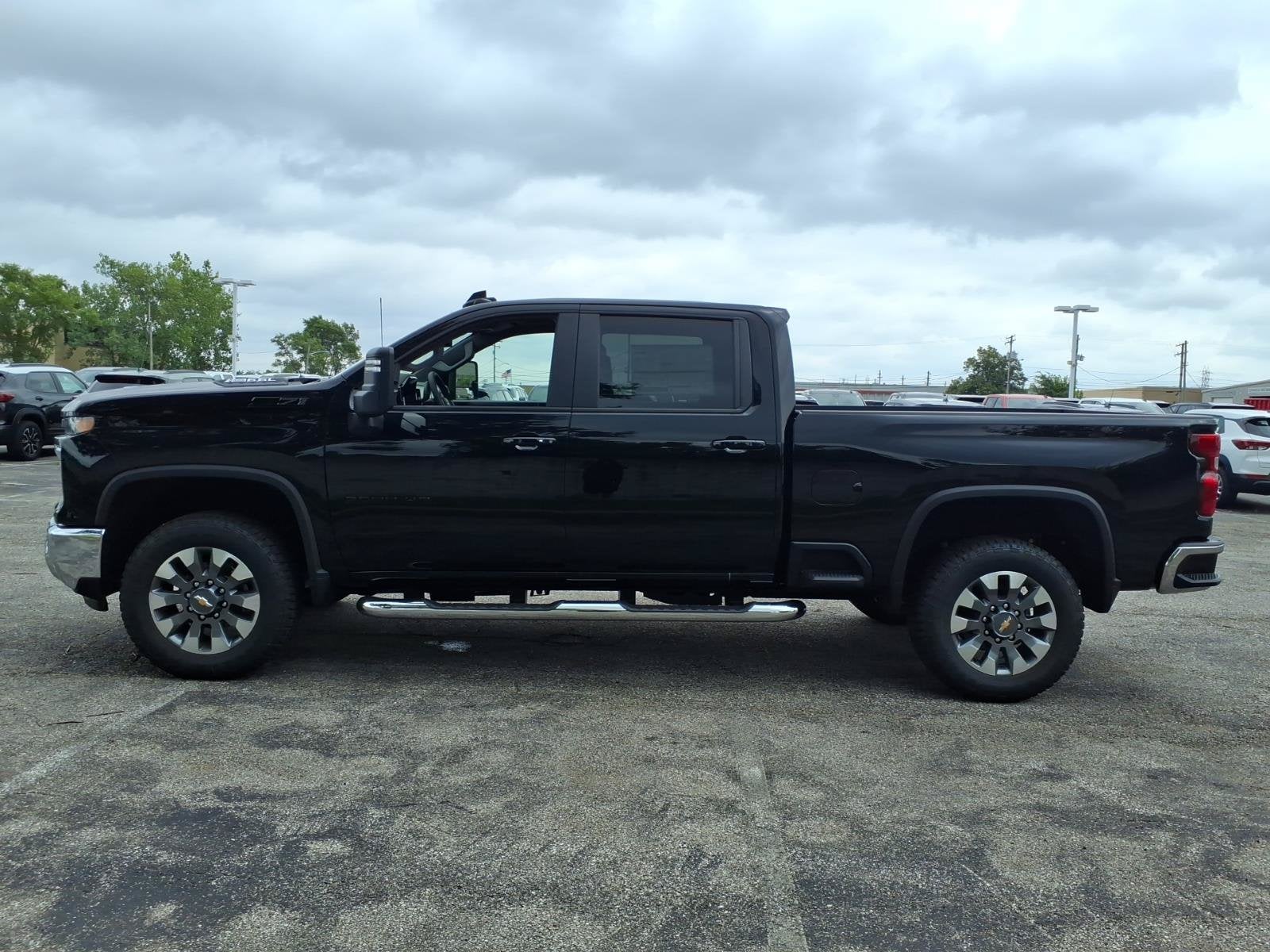 2026 Chevrolet Silverado 3500 HD LT - Photo 6