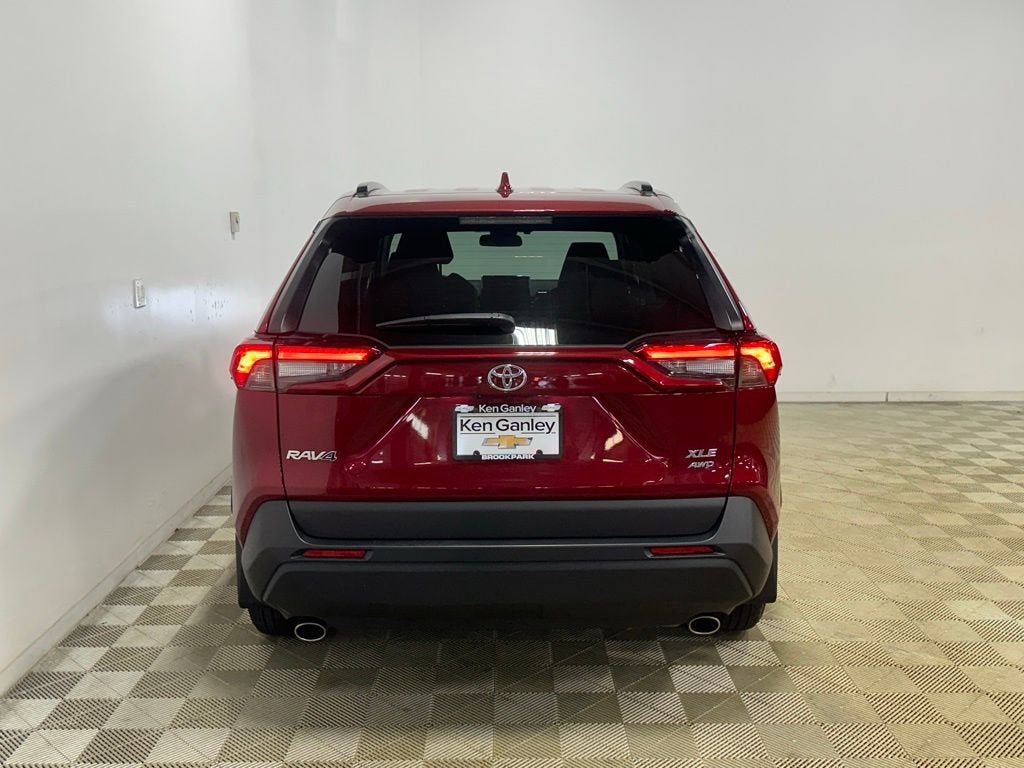 2024 Toyota RAV4 XLE
