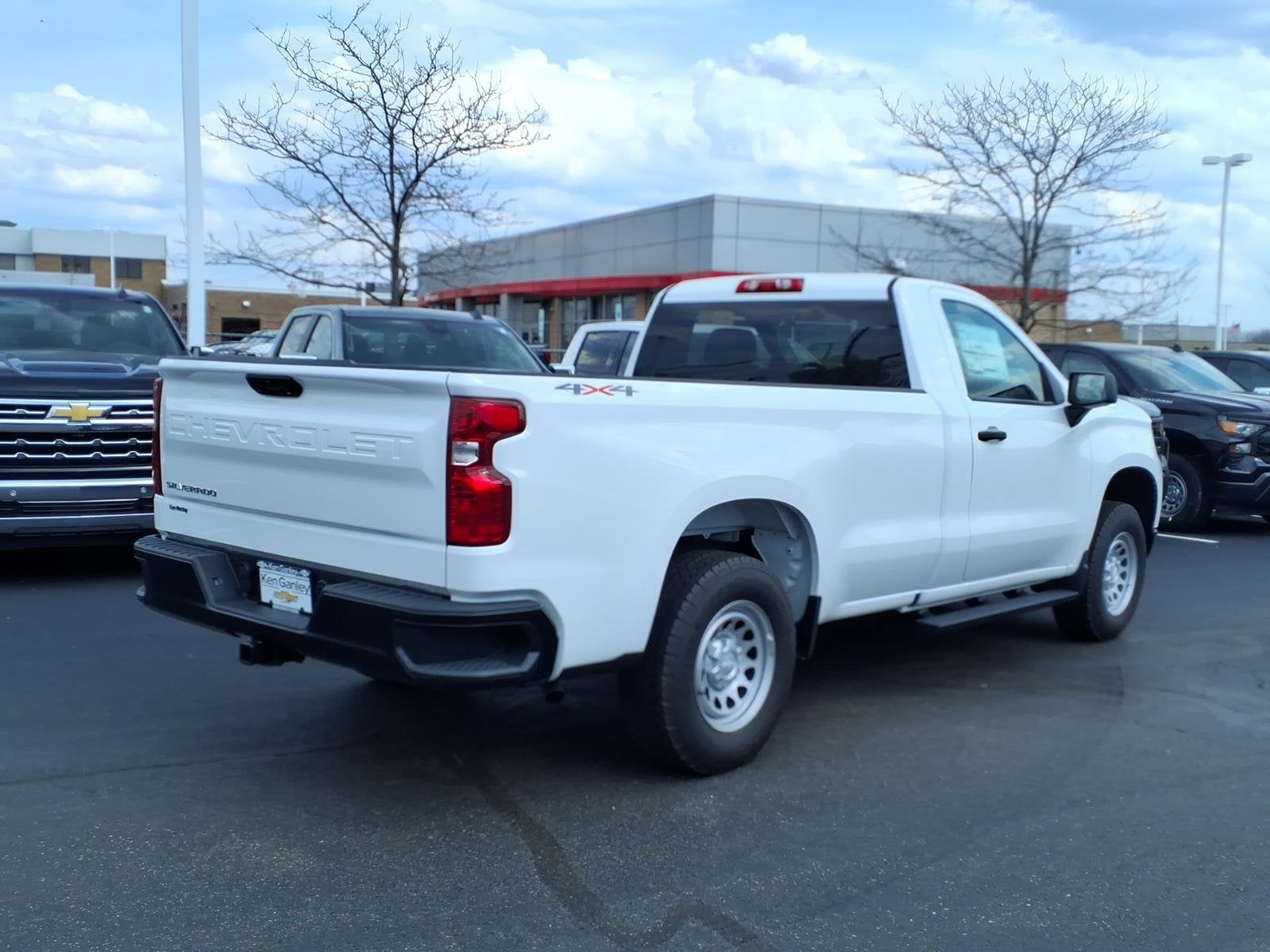 2025 Chevrolet Silverado 1500 WT
