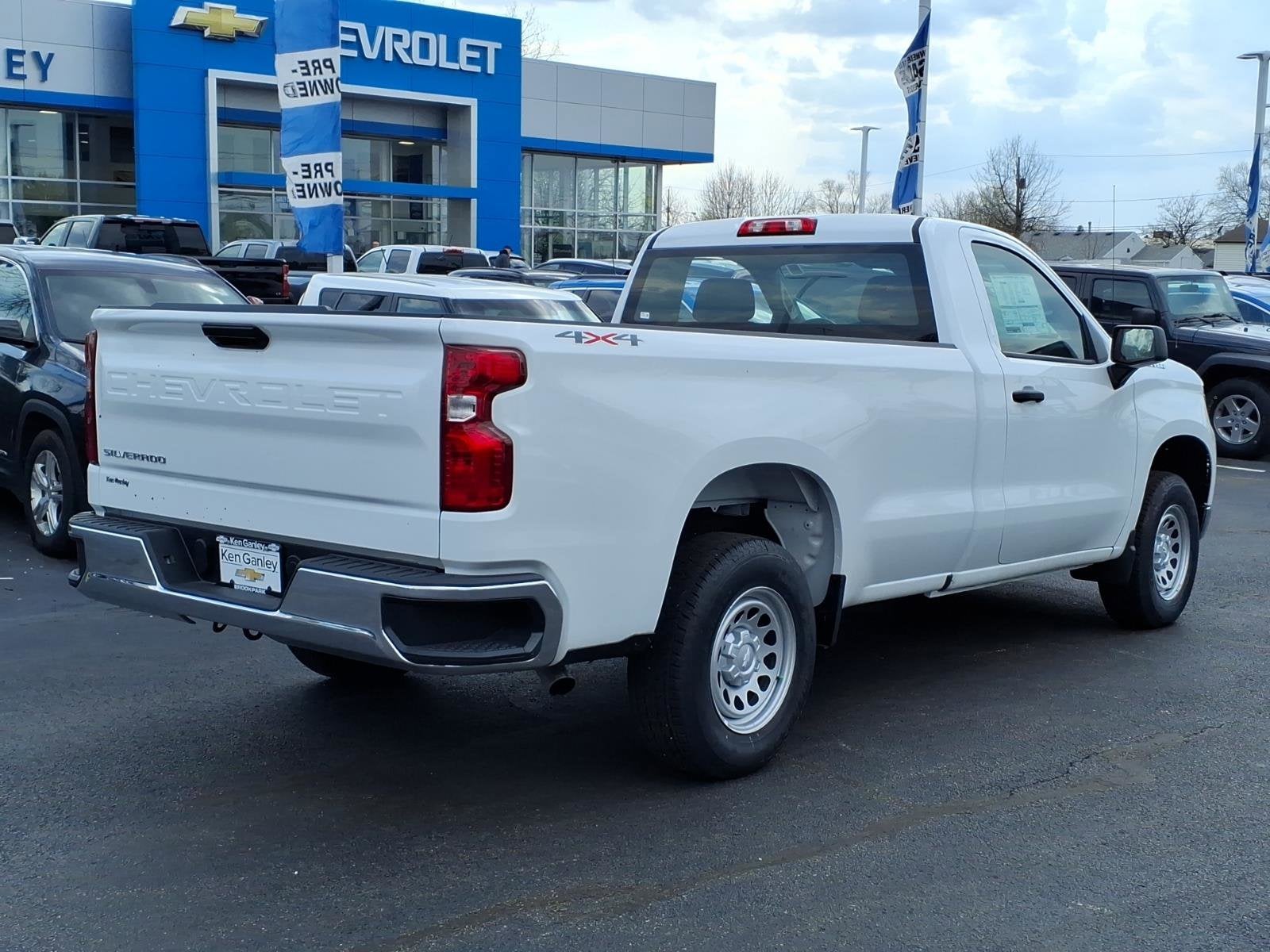 2025 Chevrolet Silverado 1500 WT