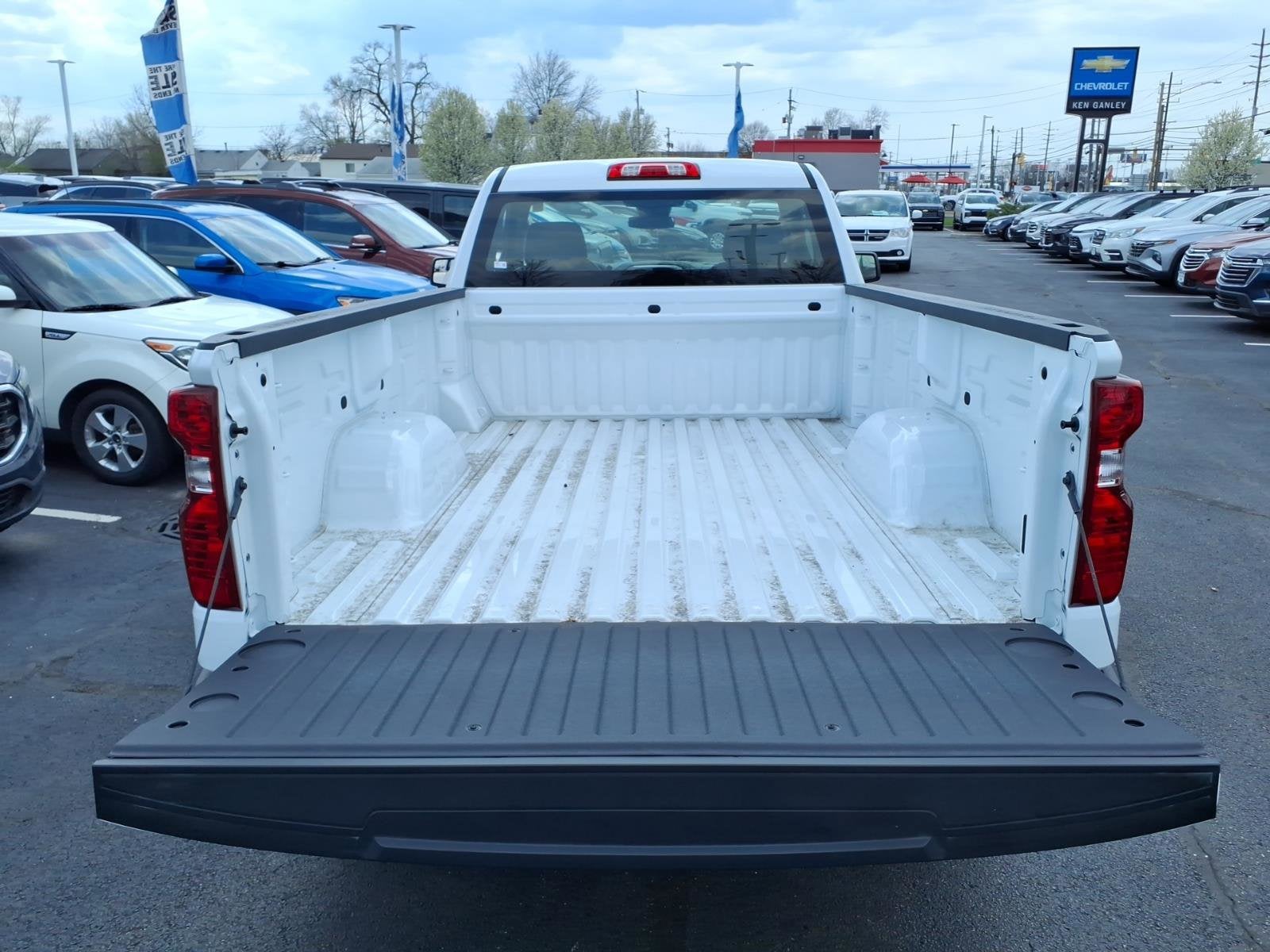 2025 Chevrolet Silverado 1500 WT