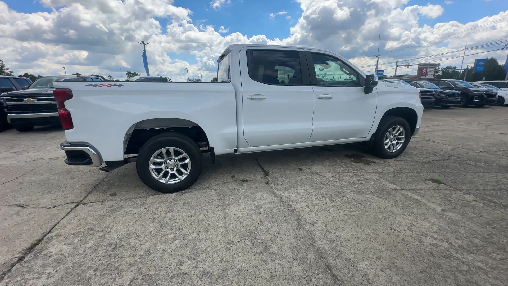 2026 Chevrolet Silverado 1500 LT (2FL)
