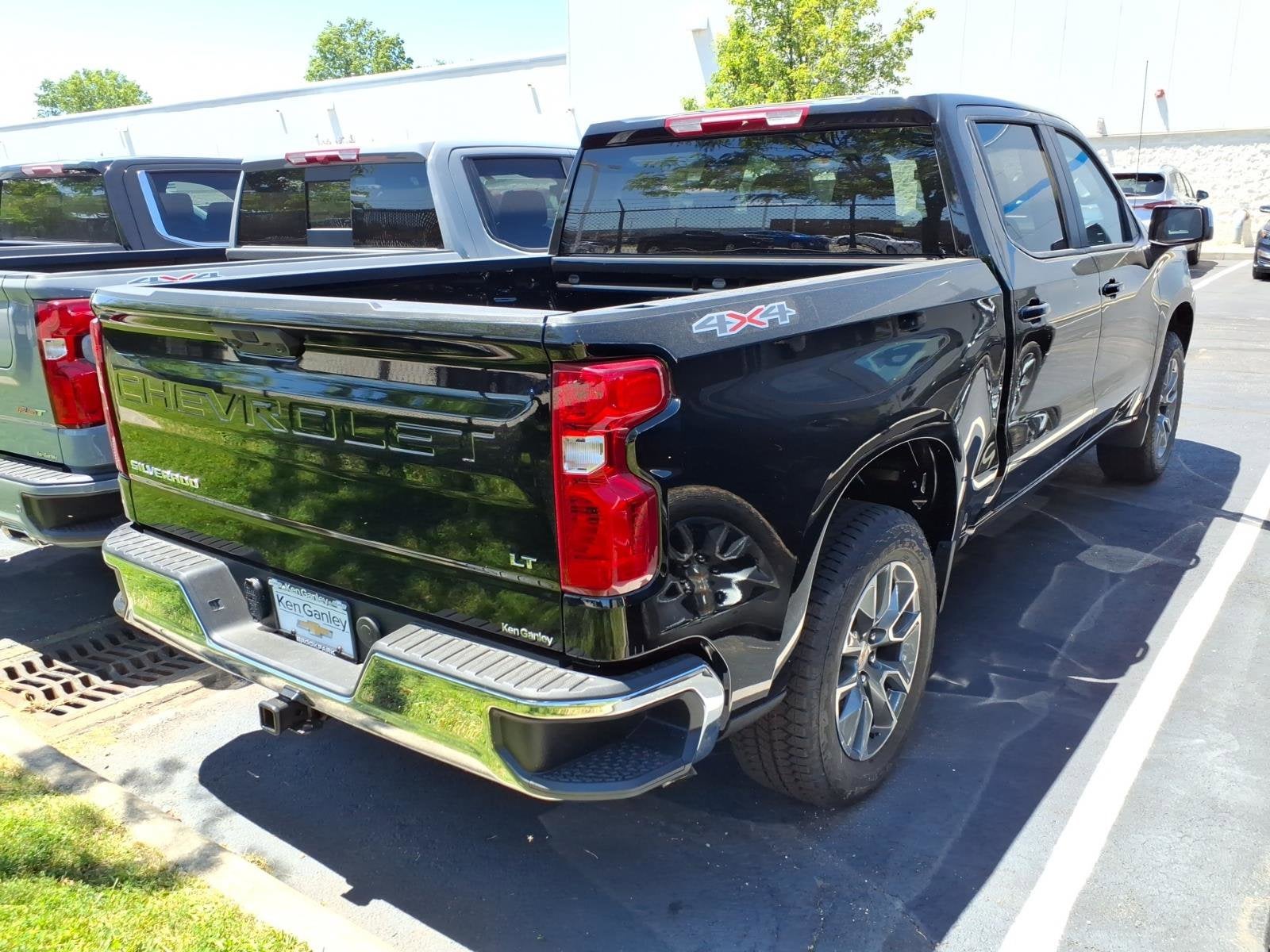 2026 Chevrolet Silverado 1500 LT (2FL)