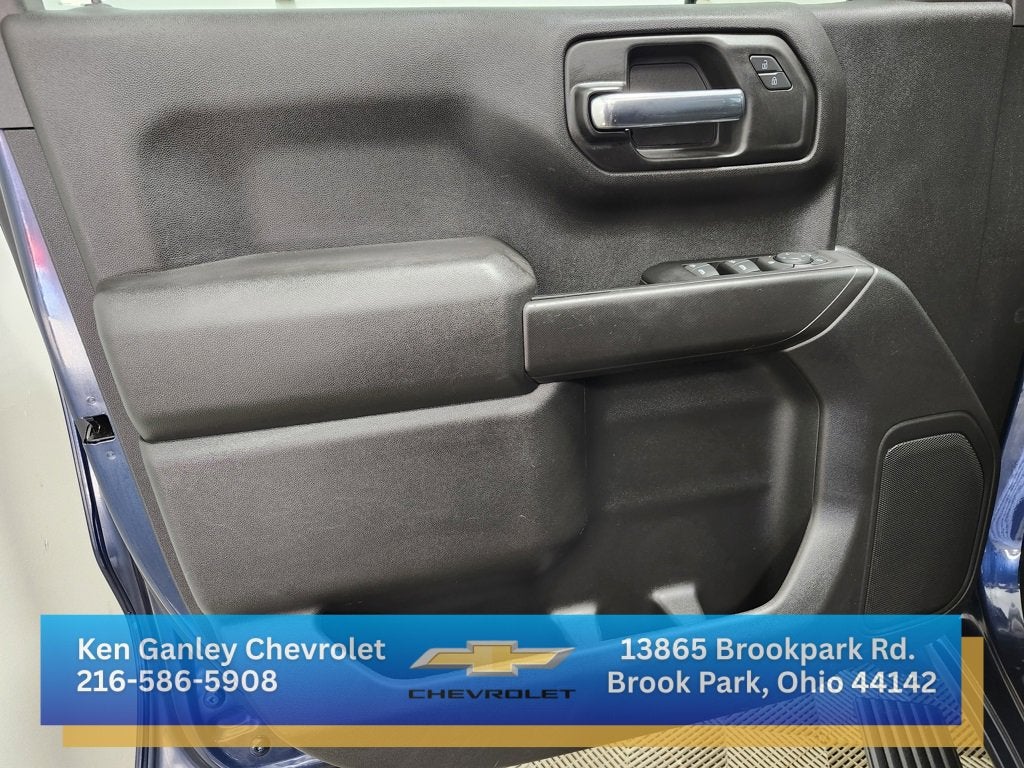 2023 Chevrolet Silverado 1500 Custom Trail Boss