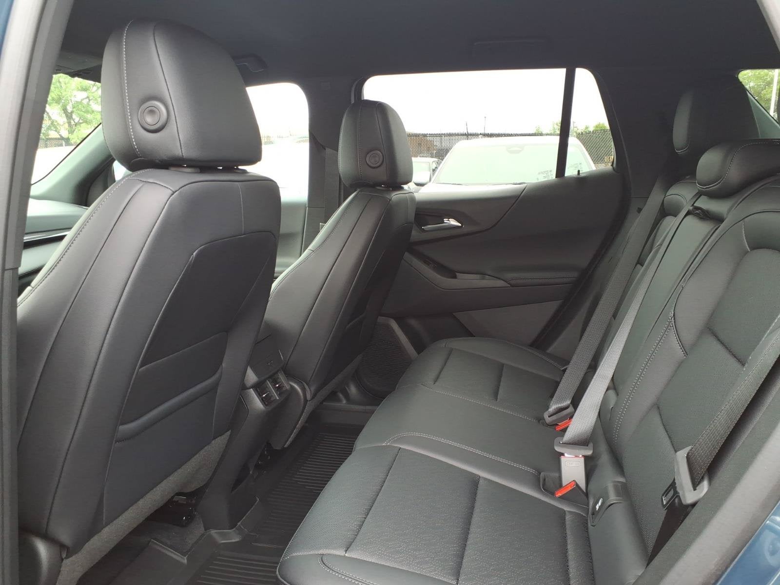 2027 Chevrolet Equinox LT - Photo 9