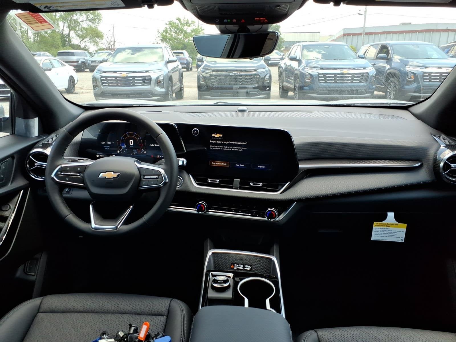 2027 Chevrolet Equinox LT - Photo 8