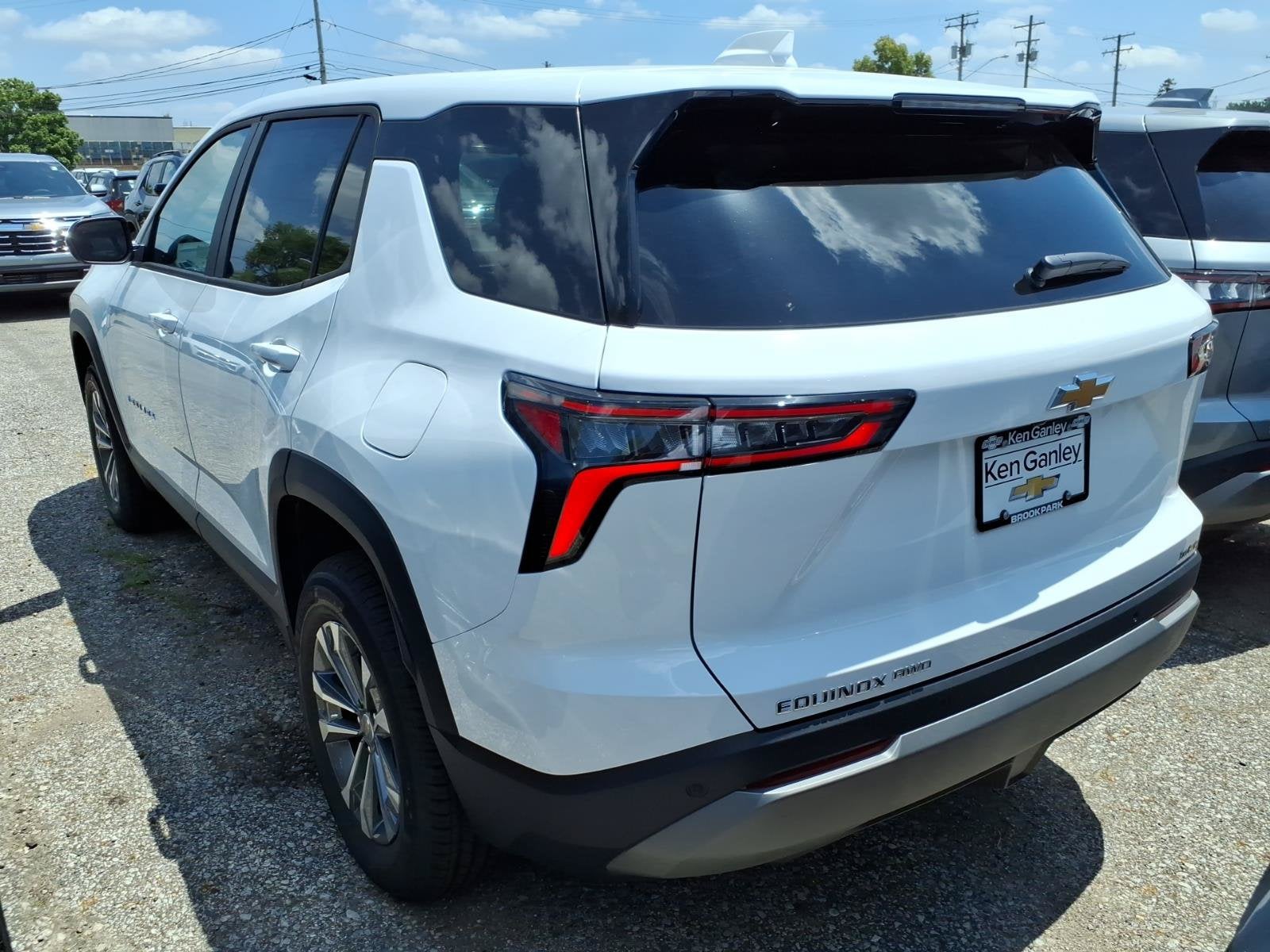 2027 Chevrolet Equinox LT - Photo 3