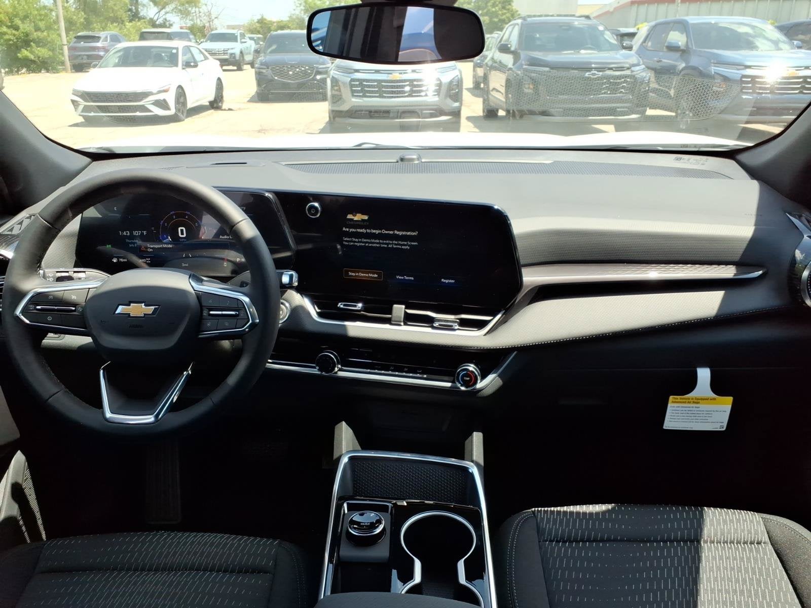 2027 Chevrolet Equinox LT - Photo 8