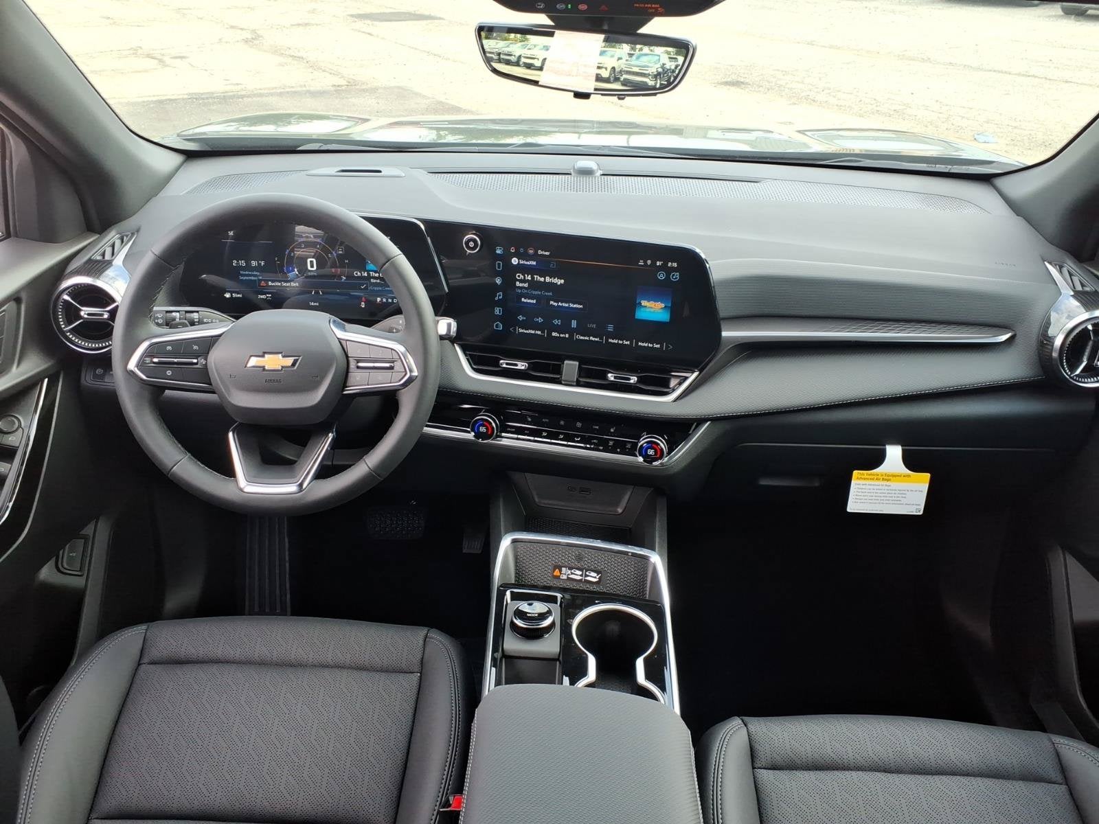 2027 Chevrolet Equinox LT - Photo 8
