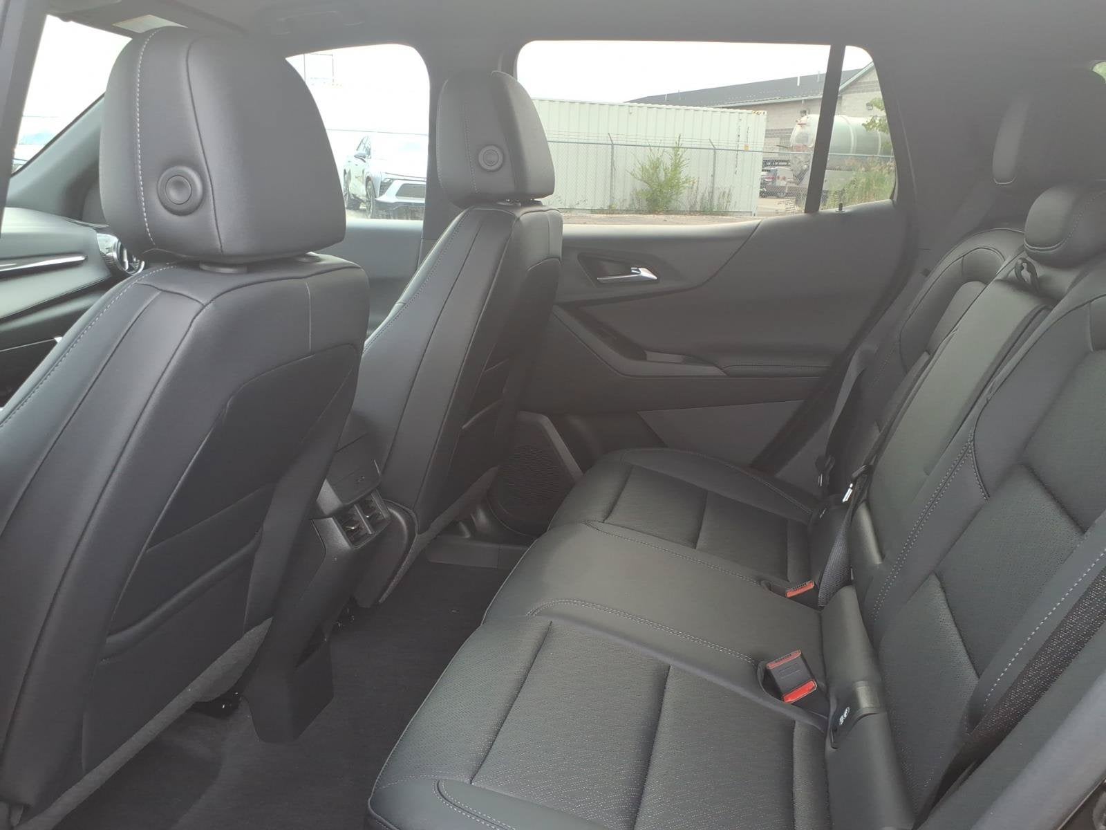 2027 Chevrolet Equinox LT - Photo 9