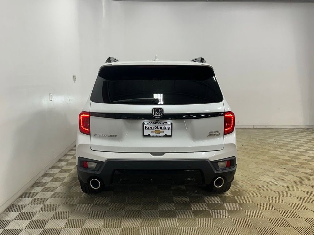 2023 Honda Passport AWD Elite