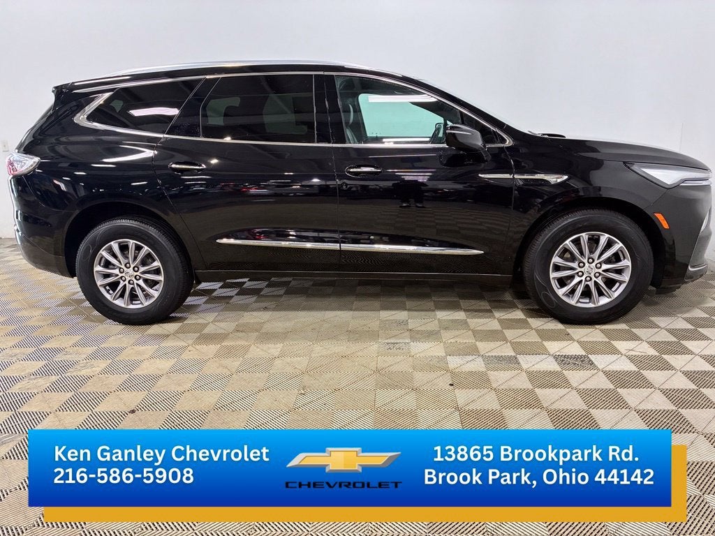2024 Buick Enclave Essence