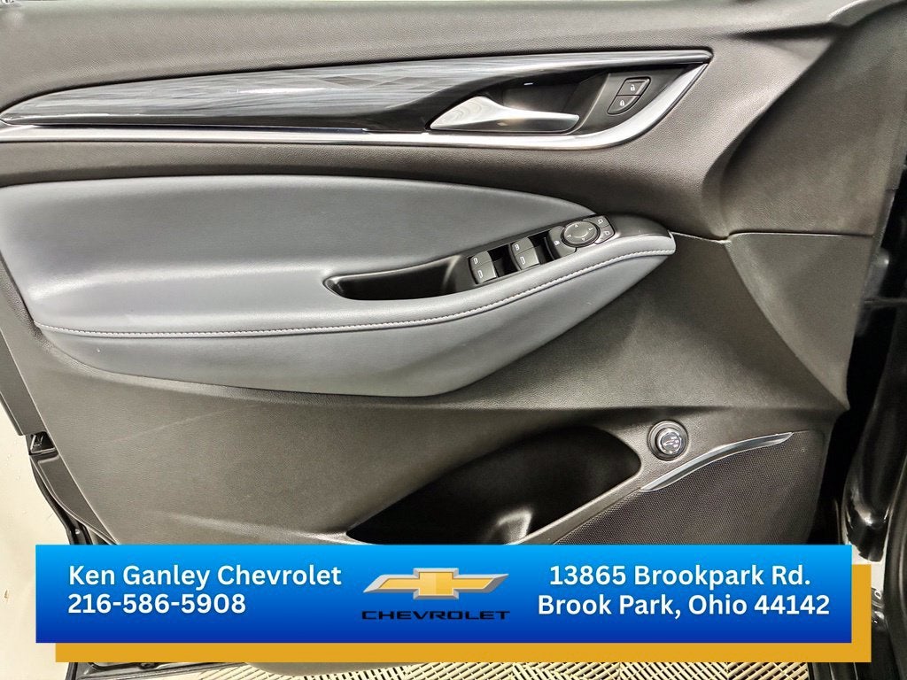 2024 Buick Enclave Essence