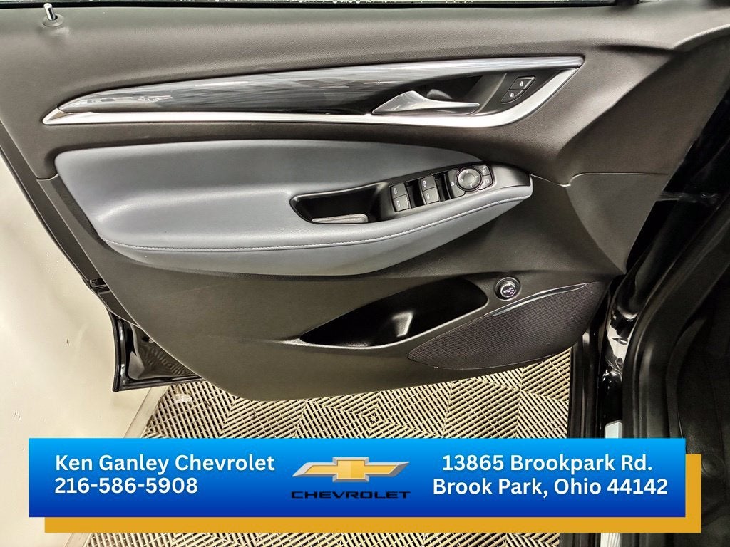 2024 Buick Enclave Essence