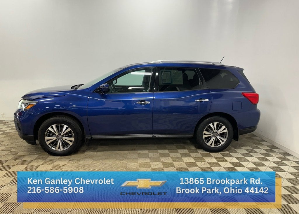 2017 Nissan Pathfinder S