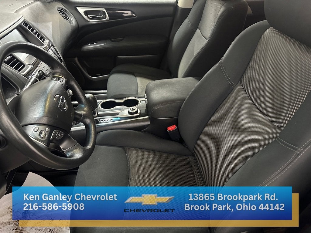 2017 Nissan Pathfinder S