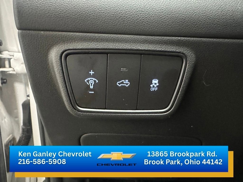 2024 Hyundai Santa Cruz SE