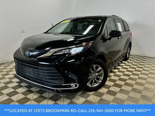 2022 Toyota Sienna XLE