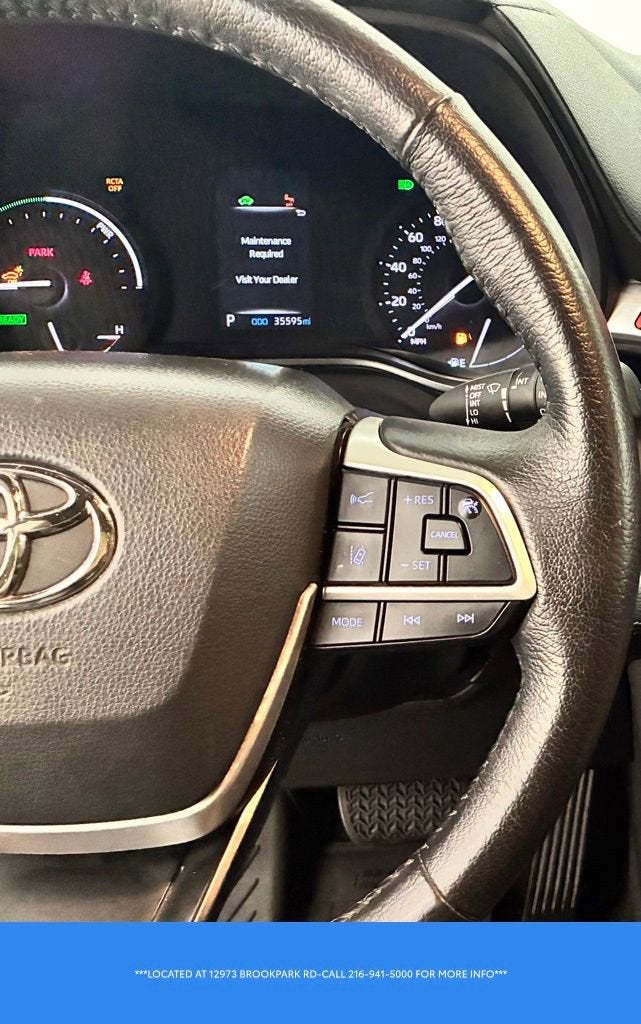 2022 Toyota Sienna XLE