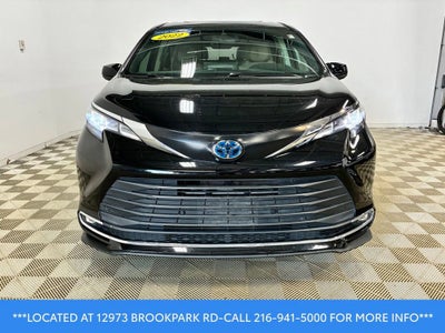 2022 Toyota Sienna XLE