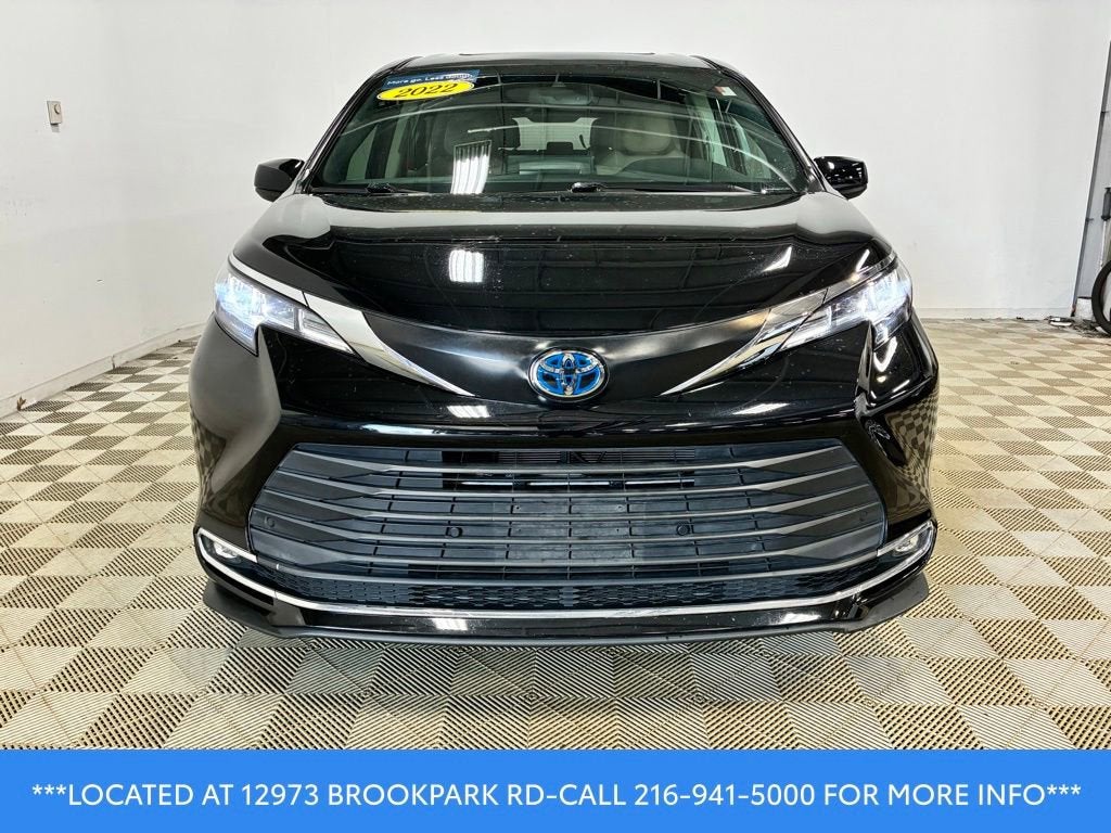 2022 Toyota Sienna XLE