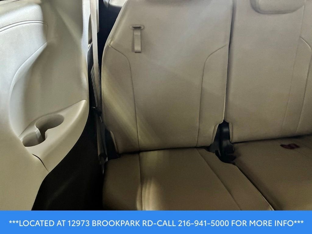 2022 Toyota Sienna XLE