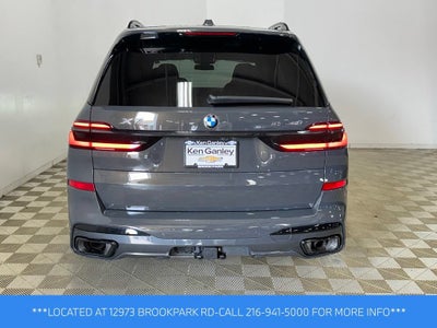 2025 BMW X7 xDrive40i