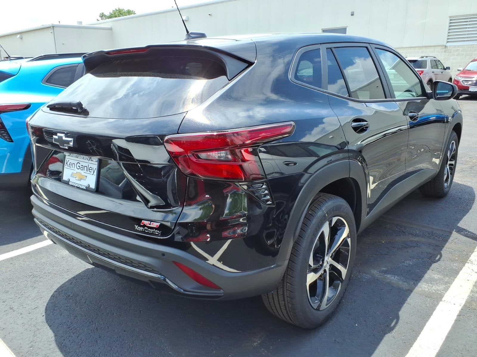 2026 Chevrolet Trax RS - Photo 2