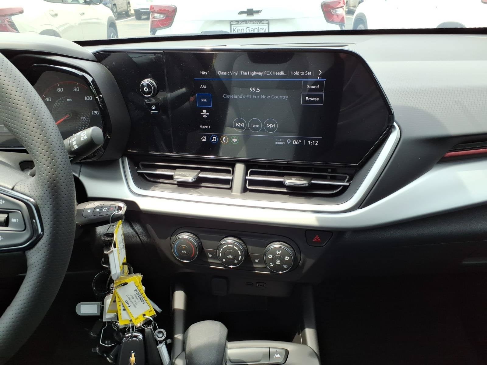 2026 Chevrolet Trax RS - Photo 10