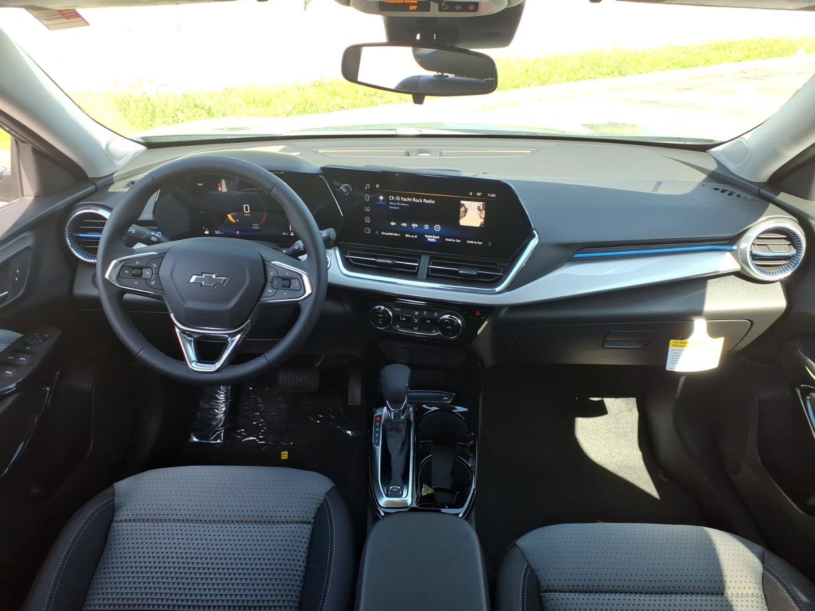 2026 Chevrolet Trax LT - Photo 7