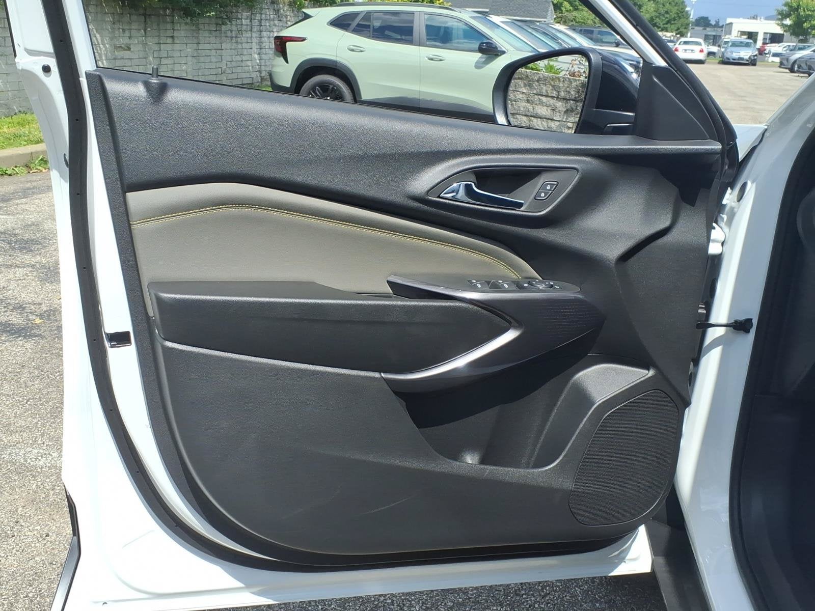 2026 Chevrolet Trax Activ - Photo 6